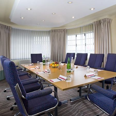 Ramada Hatfield Хатфийлд Екстериор снимка