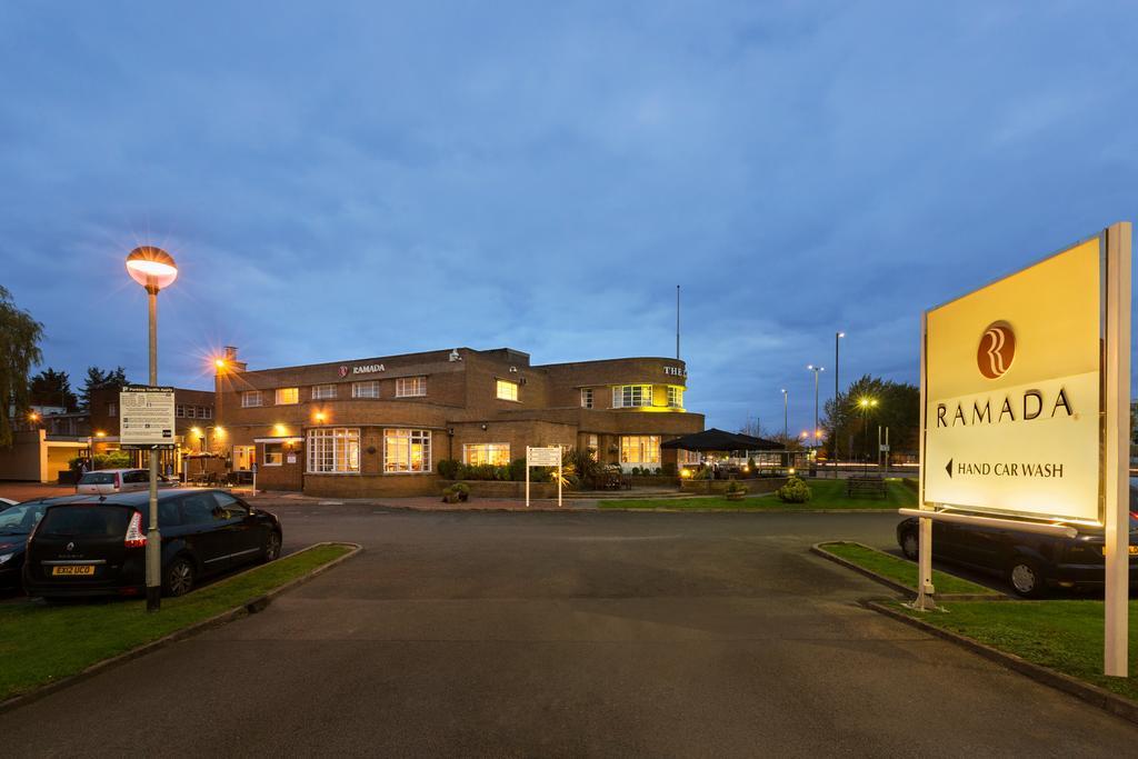 Ramada Hatfield Хатфийлд Екстериор снимка