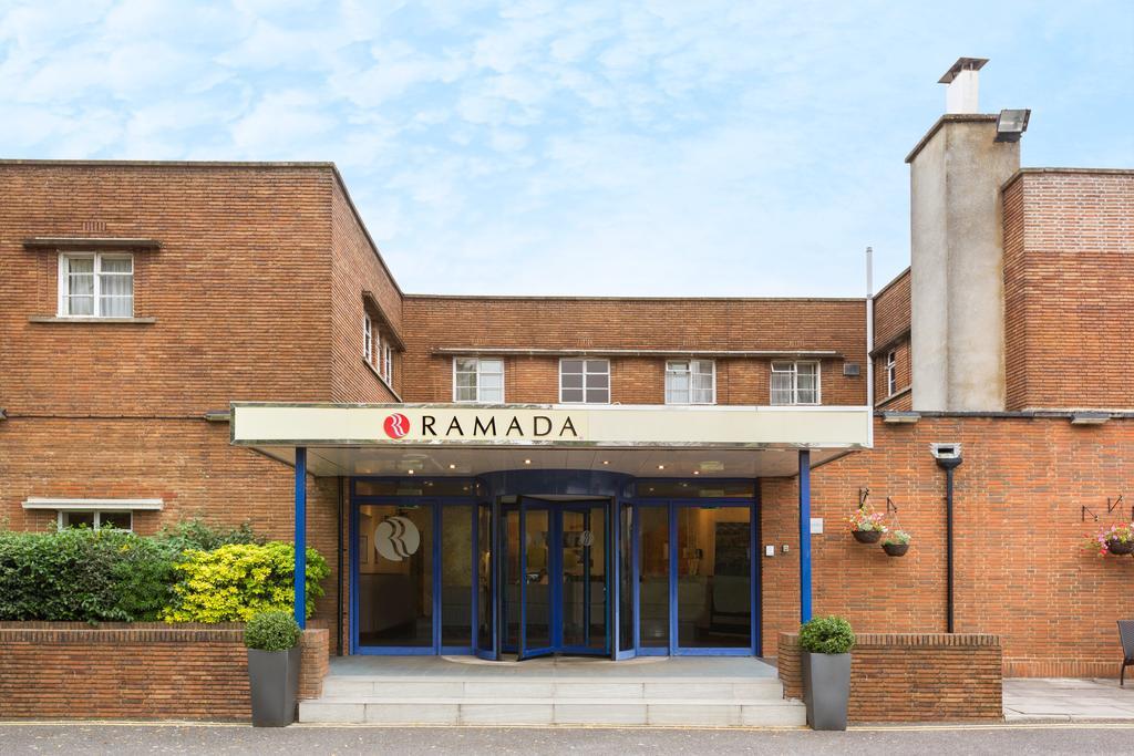 Ramada Hatfield Хатфийлд Екстериор снимка