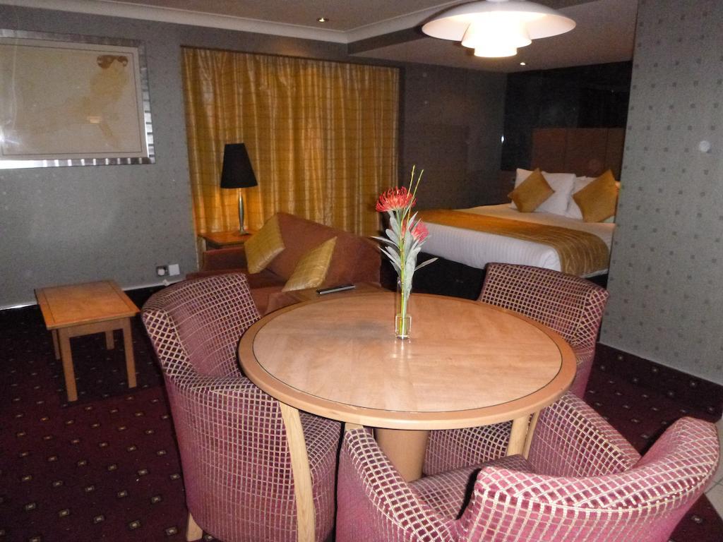 Ramada Hatfield Хатфийлд Стая снимка