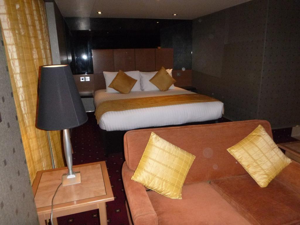 Ramada Hatfield Хатфийлд Стая снимка