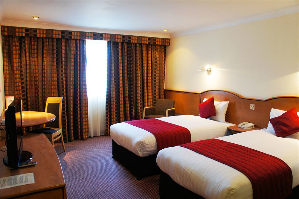 Ramada Hatfield Хатфийлд Екстериор снимка