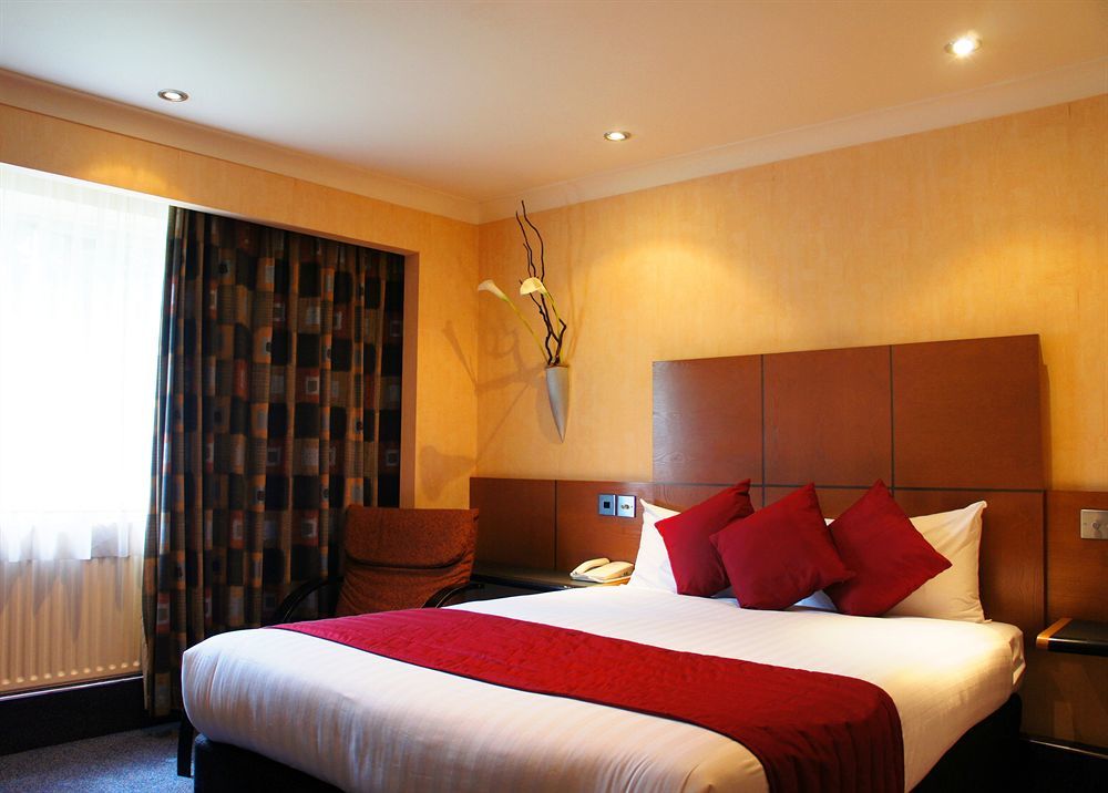 Ramada Hatfield Хатфийлд Екстериор снимка